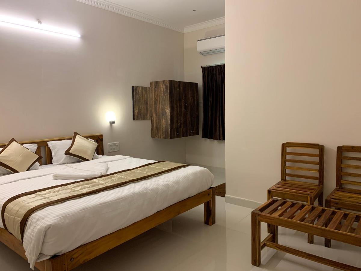 Hotel Rani And Rani Residency Pondichéry Extérieur photo