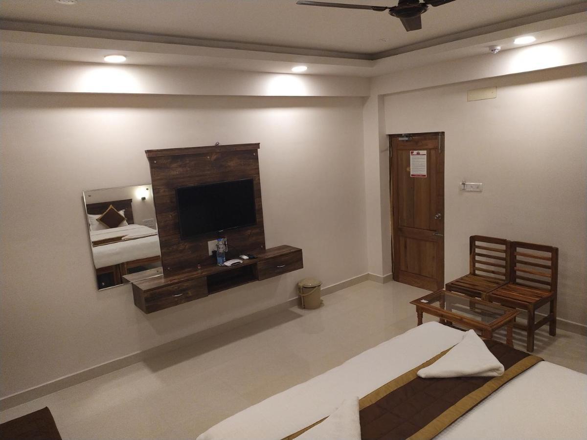 Hotel Rani And Rani Residency Pondichéry Extérieur photo