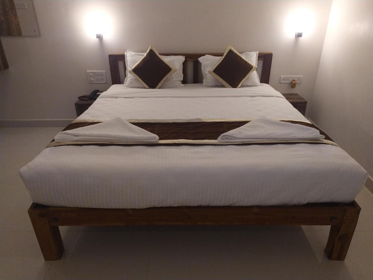 Hotel Rani And Rani Residency Pondichéry Extérieur photo